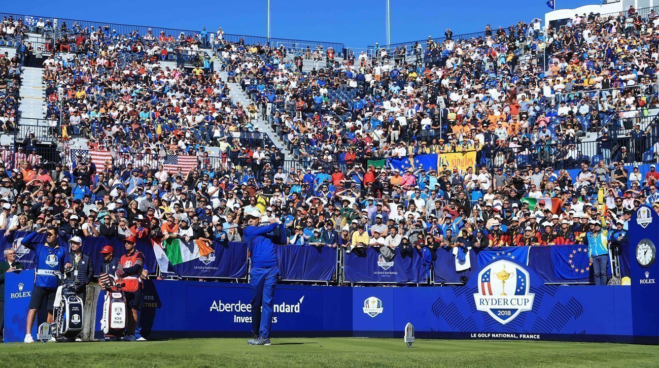 Sergio García teeing off at Le Golf National (© Getty Images)
