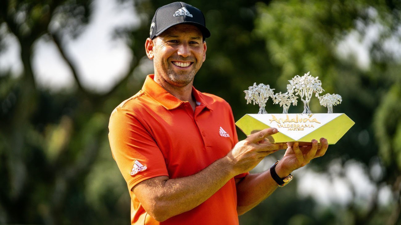 Sergio Garcia, with the Andalucía Valderrama Masters' trophy (©Real Club Valderrama)