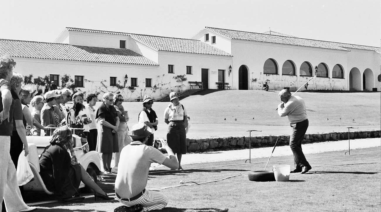 Henry Cotton and his inseparable tire at Las Aves practice range