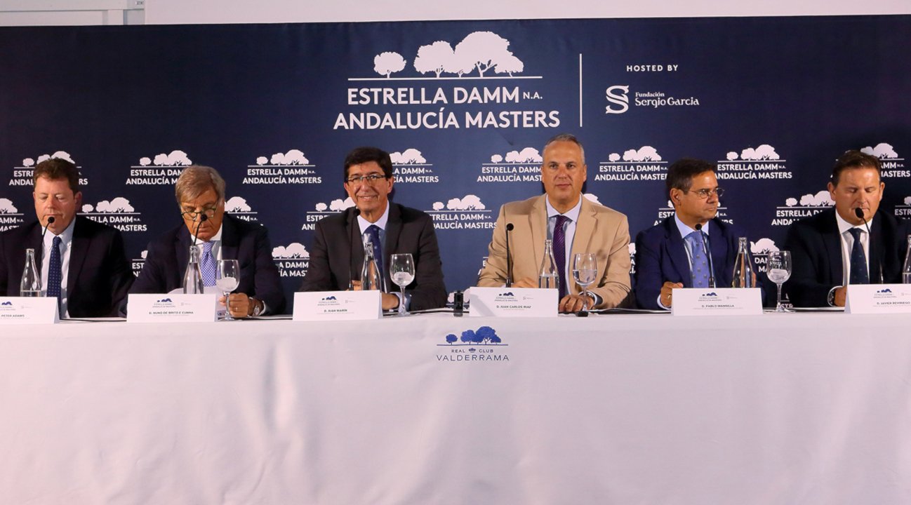 From left to right, Peter Adams, Head of Championship Management of the European Tour; Nuno de Brito e Cunha, President of the Real Club Valderrama; Juan Marín Lozano, Vice President of the Junta de Andalucía; Juan Carlos Ruiz Boix, Mayor of San Roque; Pablo Mansilla García, President of the Real Federación Andaluza de Golf; and Javier Reviriego Bóveda, General Manager of the Real Club Valderrama.